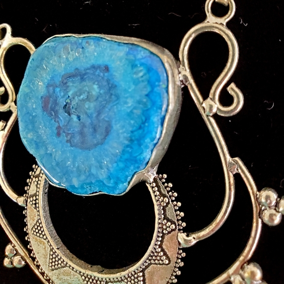 New Blue Solar Quartz Geode Agate 925 Silver Necklace. - Picture 3 of 7